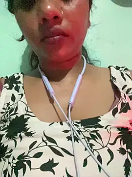Snapshot of Miss-puhu chatting on 12, 7, 2026 Miss-puhu online show from 12, 7, 2026