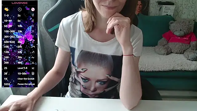Snapshot of __Alisa__ chatting on 8, 7, 2026 Alisa online show from 8, 7, 2026