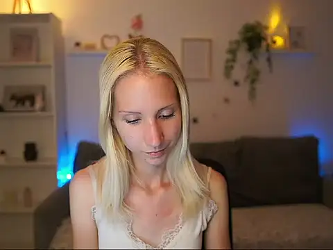 Snapshot of PiperPerri18 chatting on 7, 7, 2026 PiperPerri18 online show from 7, 7, 2026