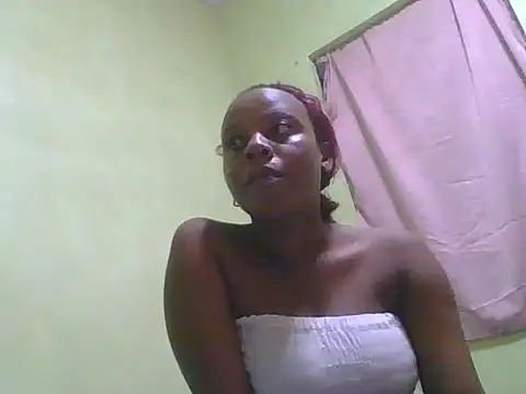 Snapshot of savagecandie chatting on 7, 7, 2026 savagecandie online show from 7, 7, 2026