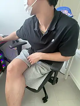 kr hotguy1 online show from 8, 7, 2026