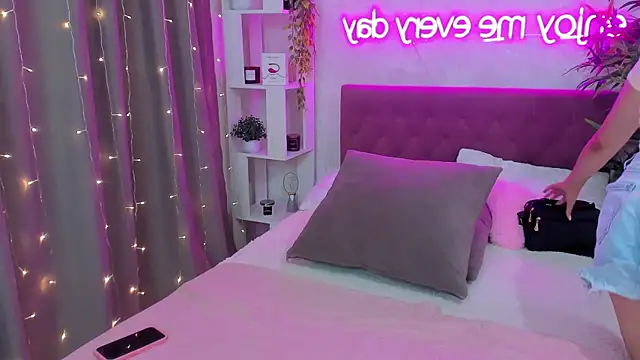 AmeliaLoversXX online show from 8, 7, 2026