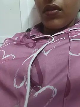 Snapshot of sharmilasingh89 chatting on 12, 7, 2026 sharmilasingh89 online show from 12, 7, 2026
