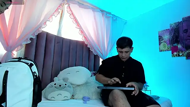 Snapshot of Shannel01 chatting on 15, 7, 2026 Shannel01 online show from 15, 7, 2026