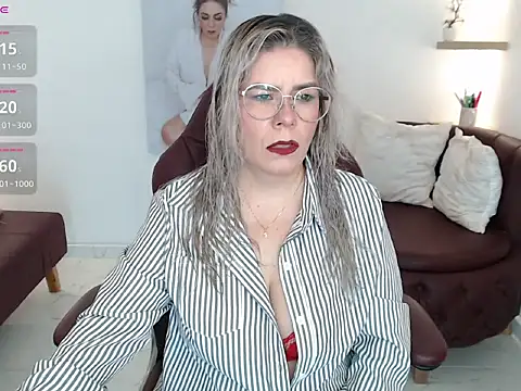 leylamia online show from 9, 7, 2026