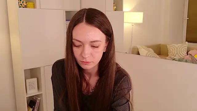 Lysandra Loren online show from 15, 7, 2026