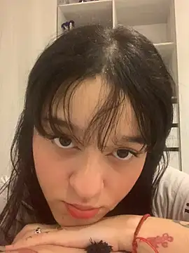 ruemi rose online show from 15, 7, 2026