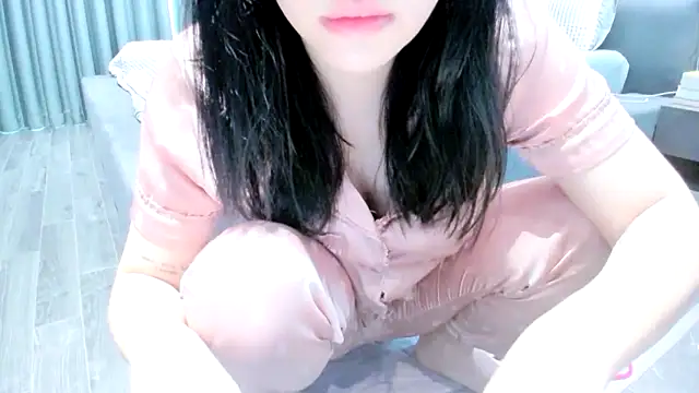 Snapshot of SungkyunnKwan chatting on 5, 2, 2025 SungkyunnKwan online show from 5, 2, 2025