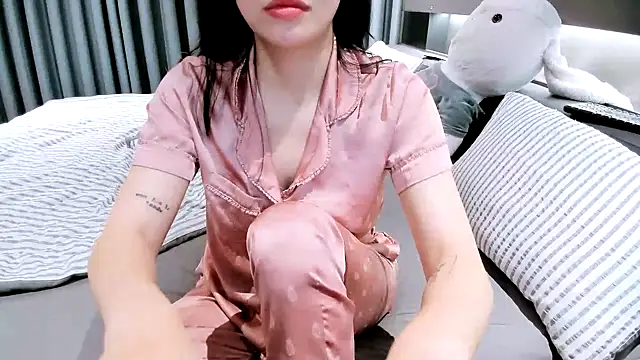 Snapshot of SungkyunnKwan chatting on 19, 2, 2025 SungkyunnKwan online show from 19, 2, 2025