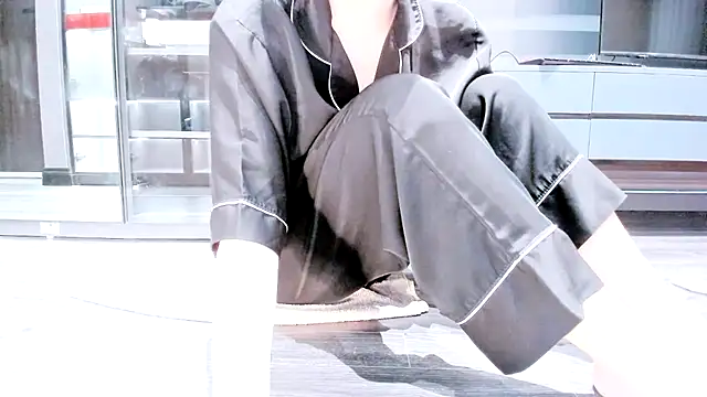 Snapshot of SungkyunnKwan chatting on 25, 2, 2025 SungkyunnKwan online show from 25, 2, 2025