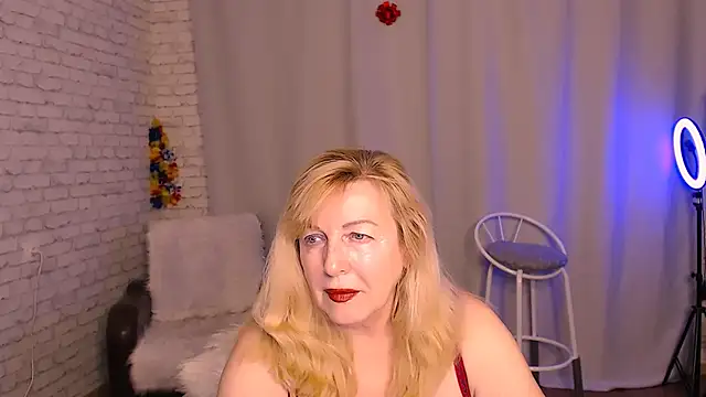 Samantha Si online show from 4, 2, 2025