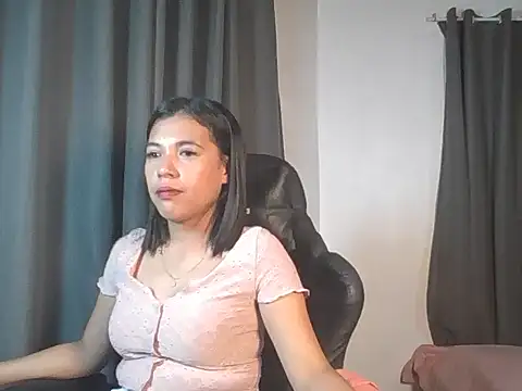 Snapshot of Ur_Mary chatting on 15, 7, 2026 Ur Mary online show from 15, 7, 2026