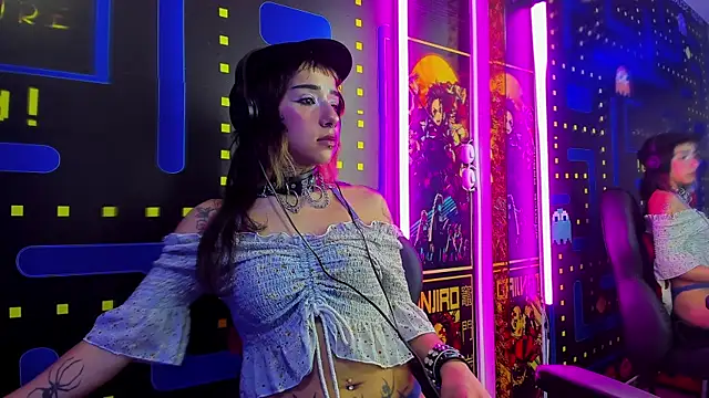 NixzDolls online show from 18, 7, 2026
