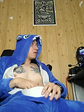 Snapshot of TonyGumm chatting on 21, 7, 2026 TonyGumm online show from 21, 7, 2026