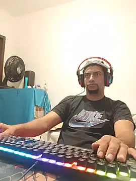Snapshot of lzinrj chatting on 3, 8, 2026 lzinrj online show from 3, 8, 2026