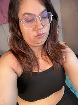shantelle   online show from 24, 7, 2026