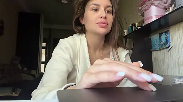 miss fleur online show from 1, 8, 2026