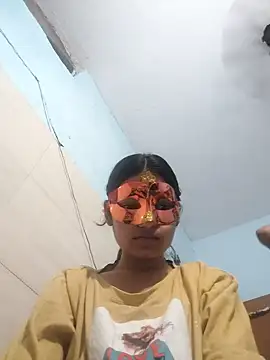 Snapshot of Queen-Rakhi chatting on 3, 8, 2026 Queen-Rakhi online show from 3, 8, 2026