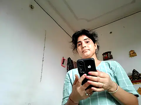 POJA SHARMAA online show from 31, 7, 2026