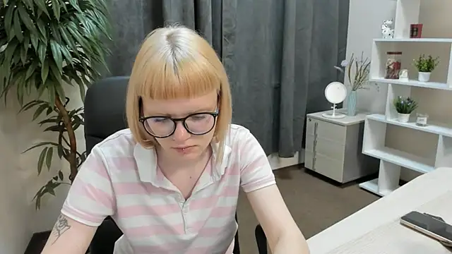 Snapshot of VanitaHymas chatting on 29, 7, 2026 VanitaHymas online show from 29, 7, 2026