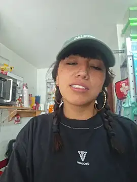 Cute hollywood1 online show from 7, 8, 2026