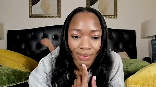 Snapshot of nicolesolace chatting on 20, 2, 2025 nicolesolace online show from 20, 2, 2025