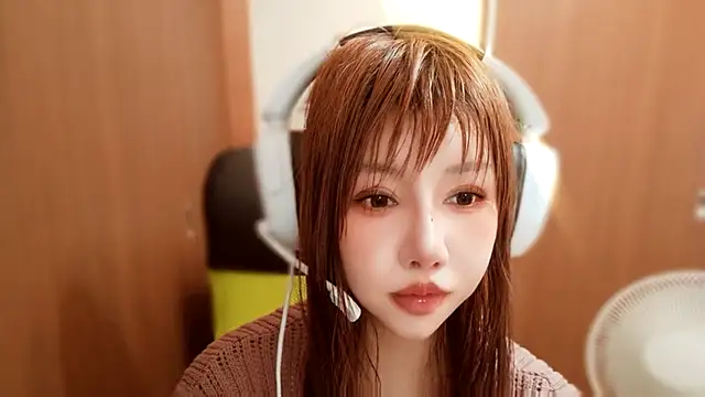 mew-mia-meow online show from 30, 7, 2026