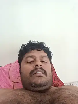 Snapshot of yourmlll chatting on 31, 7, 2026 yourmlll online show from 31, 7, 2026