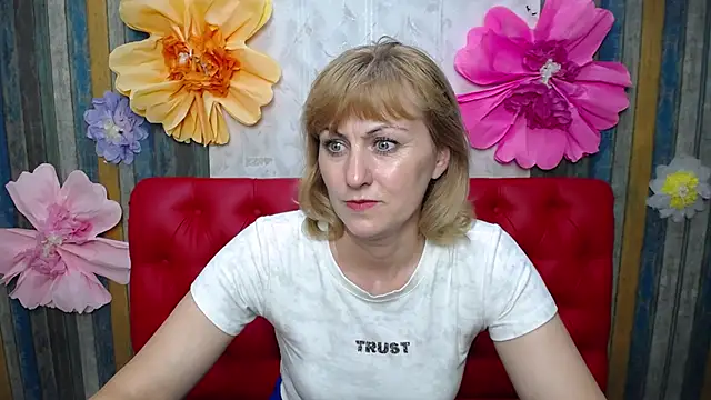 RebecaMarti online show from 2, 8, 2026