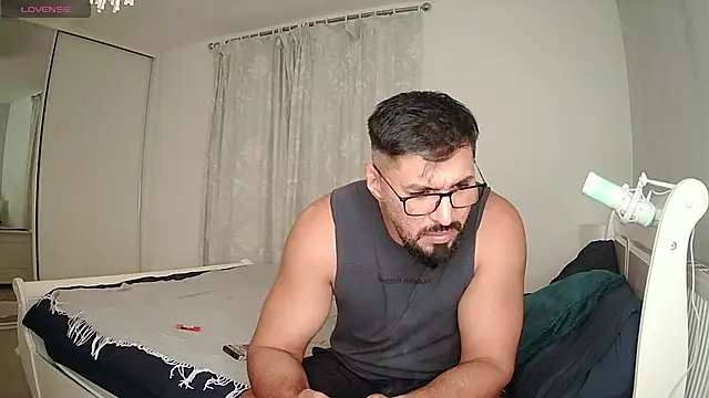 Snapshot of flupu1 chatting on 6, 8, 2026 flupu1 online show from 6, 8, 2026