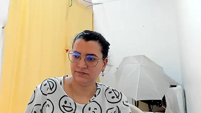 Snapshot of MARILYN_GARCIA chatting on 26, 5, 2026 MARILYN GARCIA online show from 26, 5, 2026