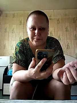 Linda070481 online show from 5, 8, 2026