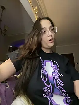 Pretty Little Kittyxx online show from 7, 8, 2026