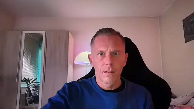 slaveboy2016xh online show from 26, 10, 2025