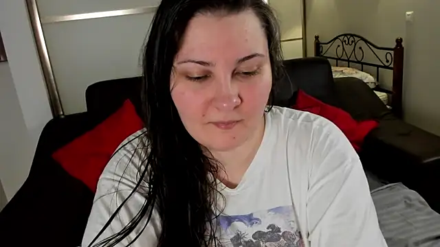 MarySwon online show from 25, 2, 2025