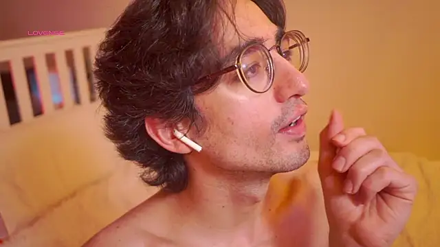 AlanDeNavarre online show from 5, 3, 2026