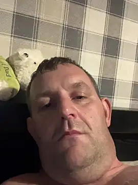 Eddieh2k7 online show from 10, 10, 2025