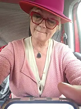 MucMilf59 online show from 5, 10, 2025