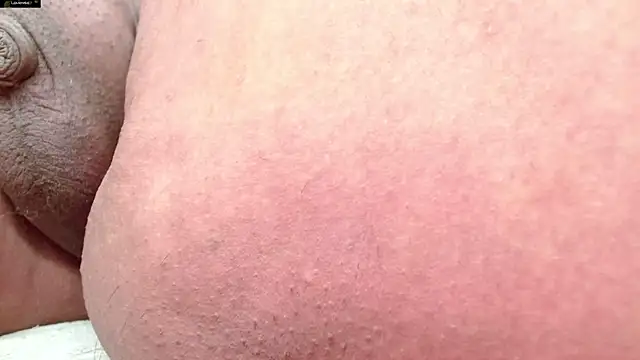 khloeHermaprodit3 online show from 1, 3, 2026