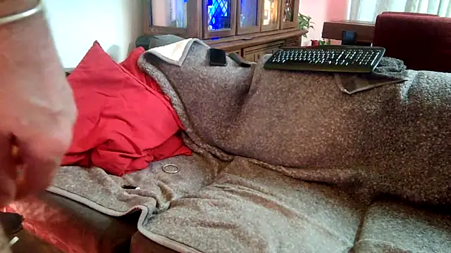 Snapshot of Truganini1 chatting on 6, 3, 2025 Truganini1 online show from 6, 3, 2025