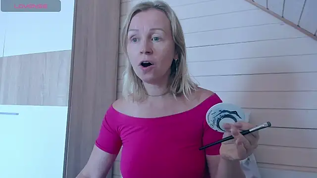 I AM MILF online show from 17, 10, 2025