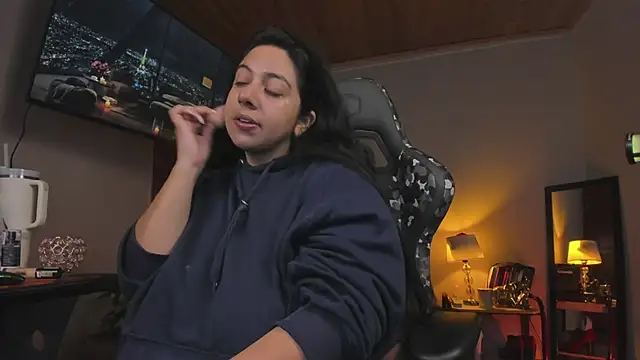 coraline latin online show from 16, 2, 2025