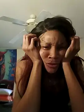 EnticingAaliyah online show from 13, 11, 2025