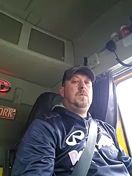 Snapshot of ktmtom247 chatting on 28, 2, 2025 ktmtom247 online show from 28, 2, 2025