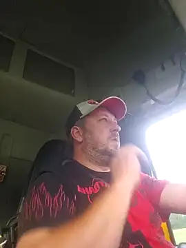 Snapshot of ktmtom247 chatting on 25, 9, 2025 ktmtom247 online show from 25, 9, 2025