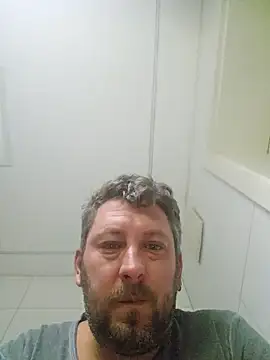 Snapshot of ktmtom247 chatting on 15, 10, 2025 ktmtom247 online show from 15, 10, 2025