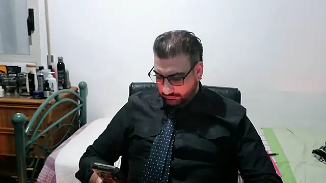 Snapshot of Italian_dark_desire chatting on 3, 2, 2026 Italian dark desire online show from 3, 2, 2026