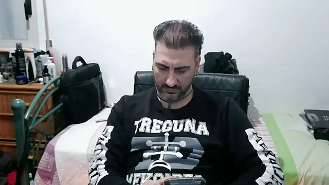 Snapshot of Italian_dark_desire chatting on 21, 2, 2026 Italian dark desire online show from 21, 2, 2026