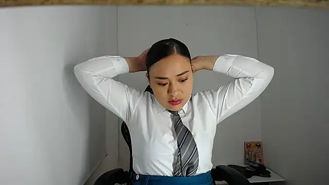 ReyleDoll online show from 28, 12, 2024