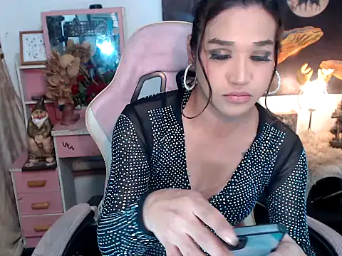 Snapshot of AsianMariaTs chatting on 3, 11, 2025 AsianMariaTs online show from 3, 11, 2025